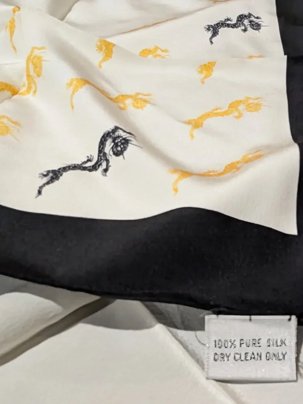 Silk dragon scarf - Son of Heaven